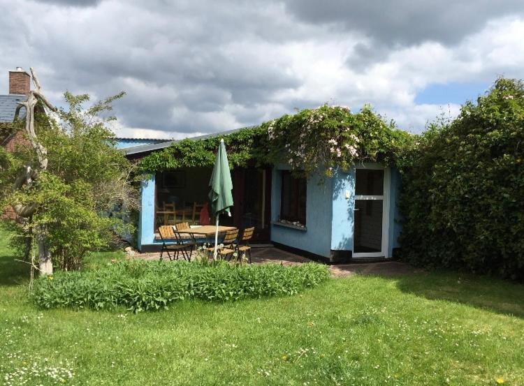 Blaues Haus Neu Reddevitz Villa Lancken-Granitz Exteriör bild